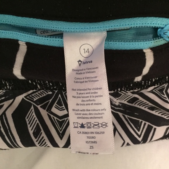 Patterned Ivivva Shorts - Picture 2 of 3